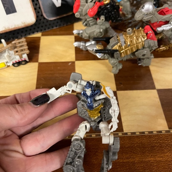 Transformer - Picture 7 of 15